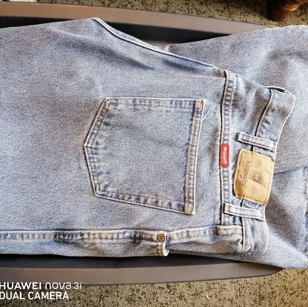Men's Wrangler Jeans 36x29 Reg Fit